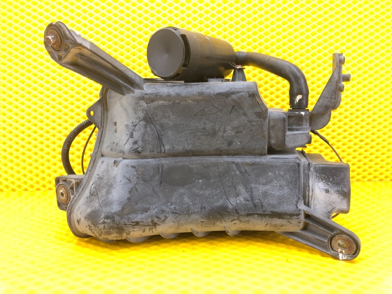 Абсорбер (фильтр угольный) Volkswagen Touareg 2003 7L6