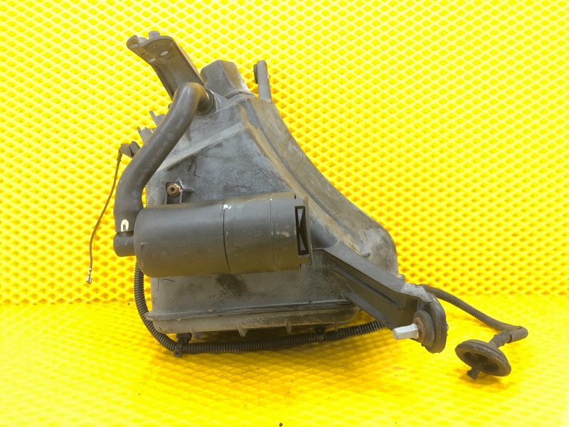 Абсорбер (фильтр угольный) Volkswagen Touareg 2003 7L6