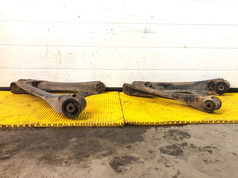 Рычаг задний Volkswagen Touareg 2003 7L6