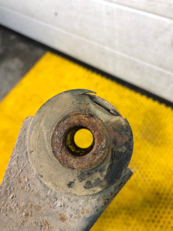 Рычаг задний Volkswagen Touareg 2003 7L6