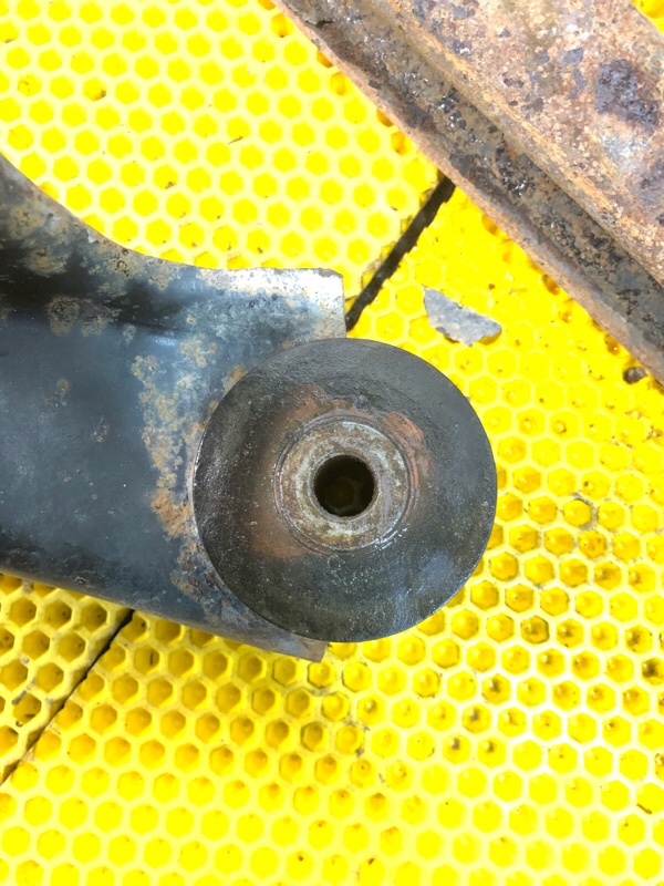 Рычаг задний Volkswagen Touareg 2003 7L6