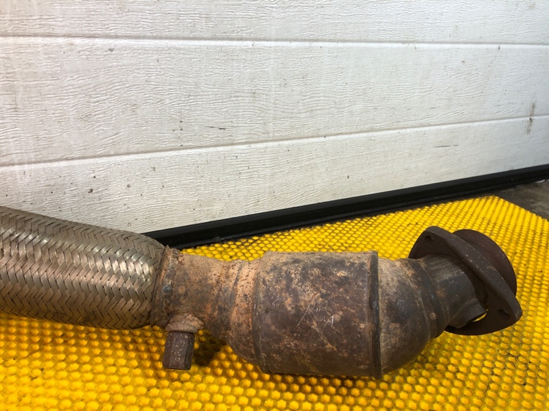 Катализатор (пустой) Volkswagen Touareg 2003 7L6