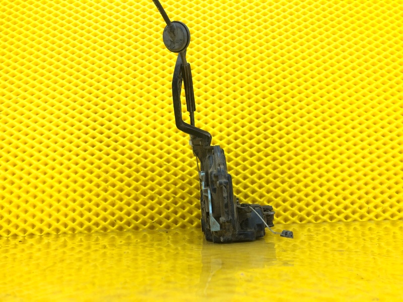 Замок двери задней левой Volkswagen Touareg 2003 7L6