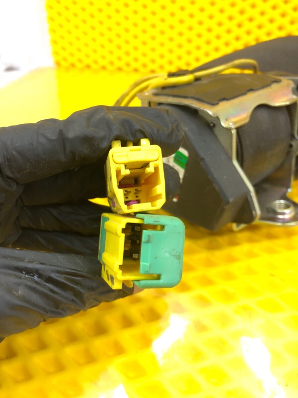 Ремень безопасности передний правый Volkswagen Touareg 2003 7L6