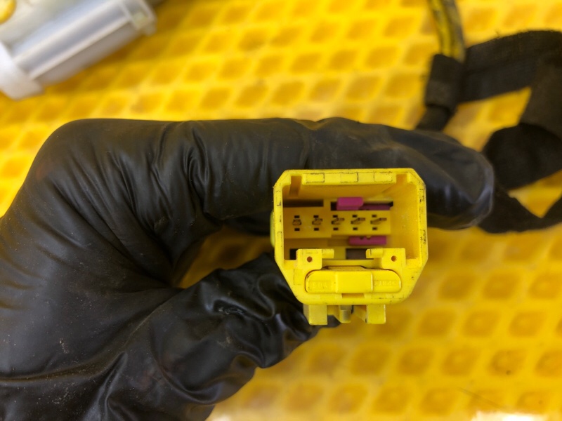 Ремень безопасности передний правый Volkswagen Touareg 2003 7L6