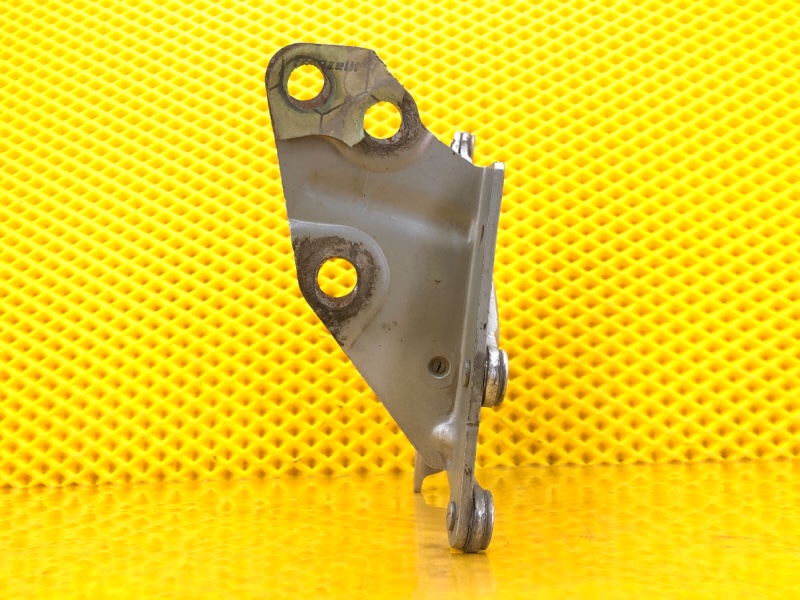 Петля капота Volkswagen Touareg 2003 7L6