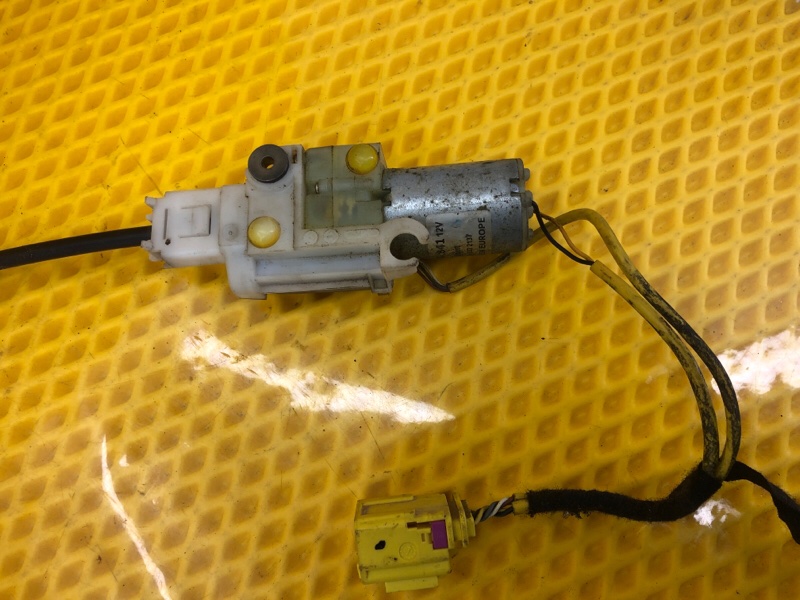 Ремень безопасности передний левый Volkswagen Touareg 2003 7L6