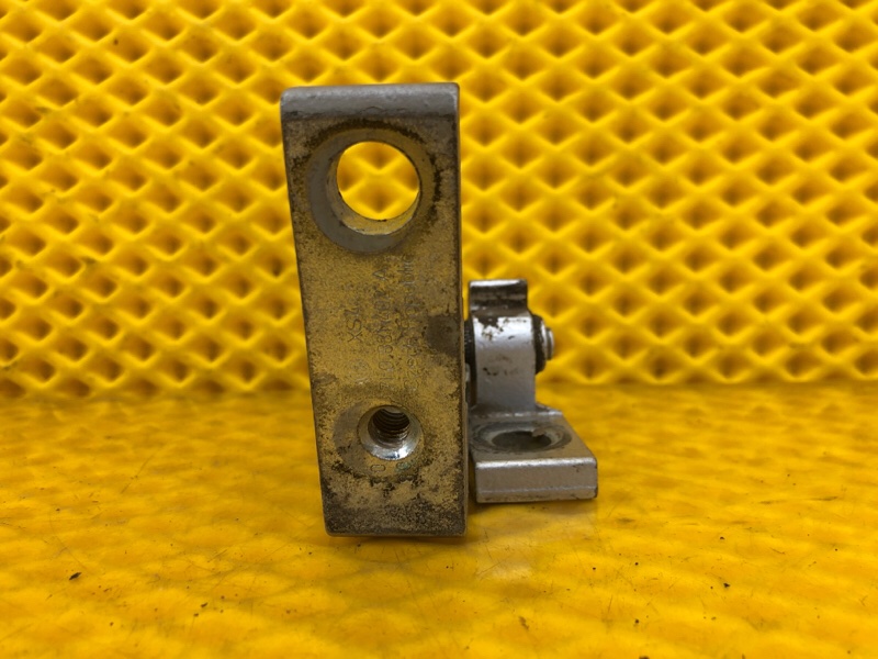 Петля двери передней правая верхняя Volkswagen Touareg 2003 7L6