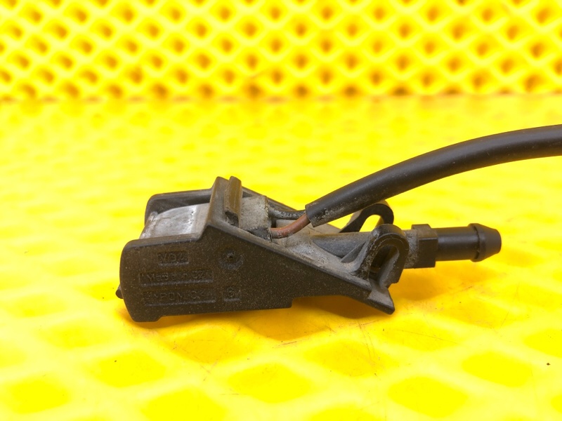 Форсунка омывателя Volkswagen Touareg 2003 7L6