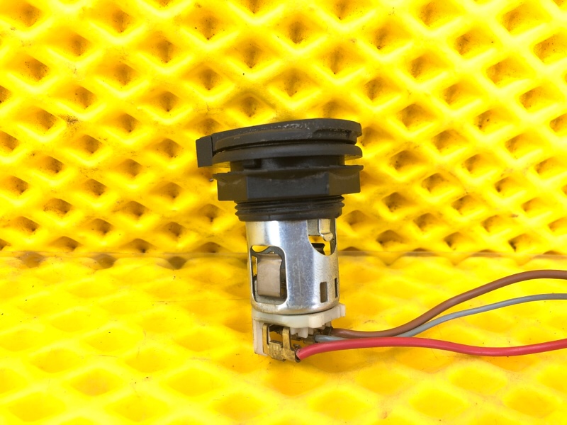 Розетка Volkswagen Touareg 2003 7L6