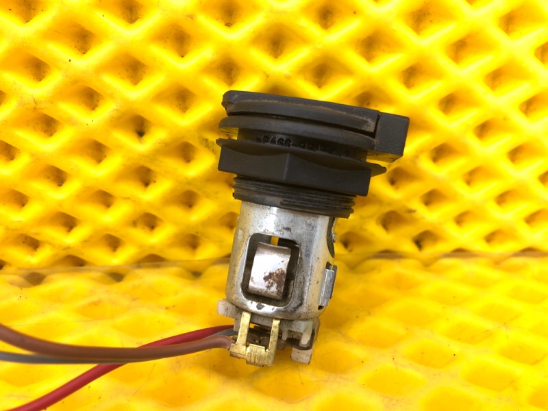 Розетка Volkswagen Touareg 2003 7L6