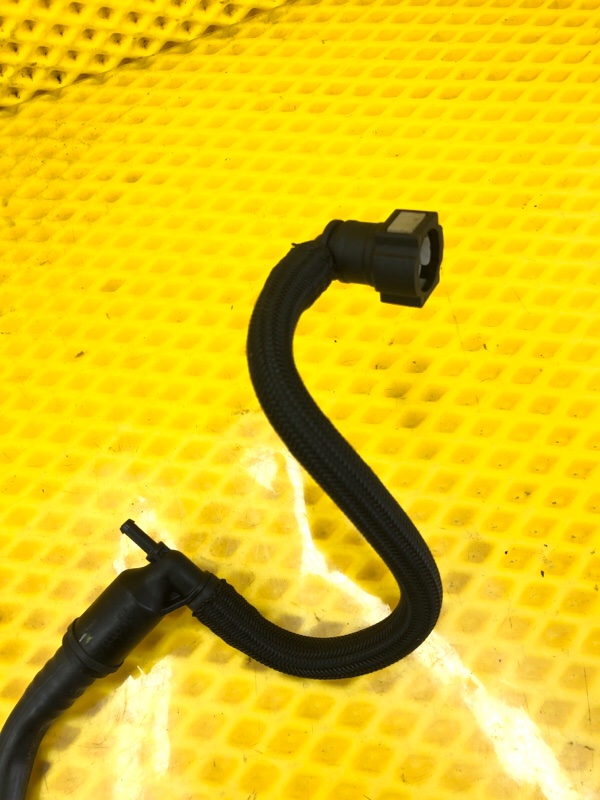 Трубка вакуумная AUDI Q7 2012 4L