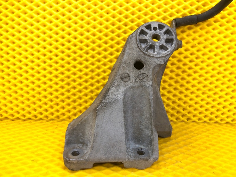 Кронштейн опоры двигателя AUDI Q7 2012 4L