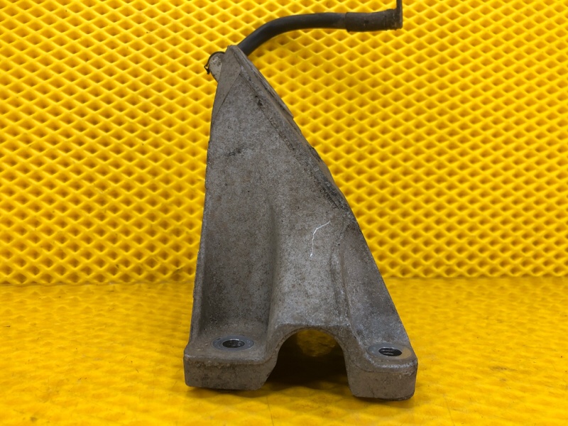 Кронштейн опоры двигателя AUDI Q7 2012 4L