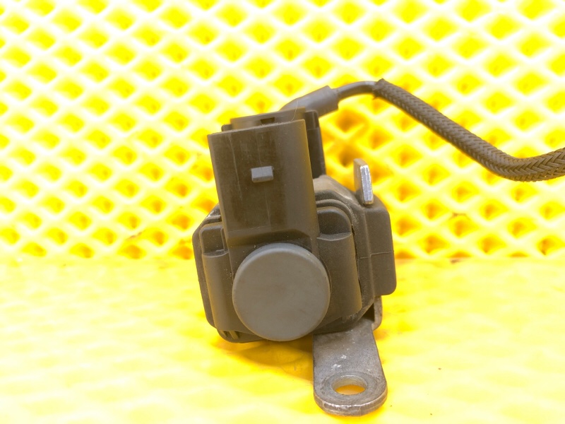 Клапан электромагнитный AUDI Q7 2012 4L