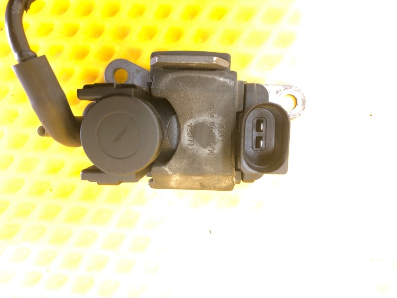 Клапан электромагнитный AUDI Q7 2012 4L