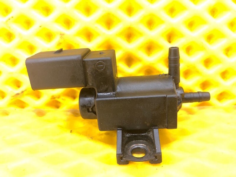 Клапан электромагнитный AUDI Q7 2012 4L