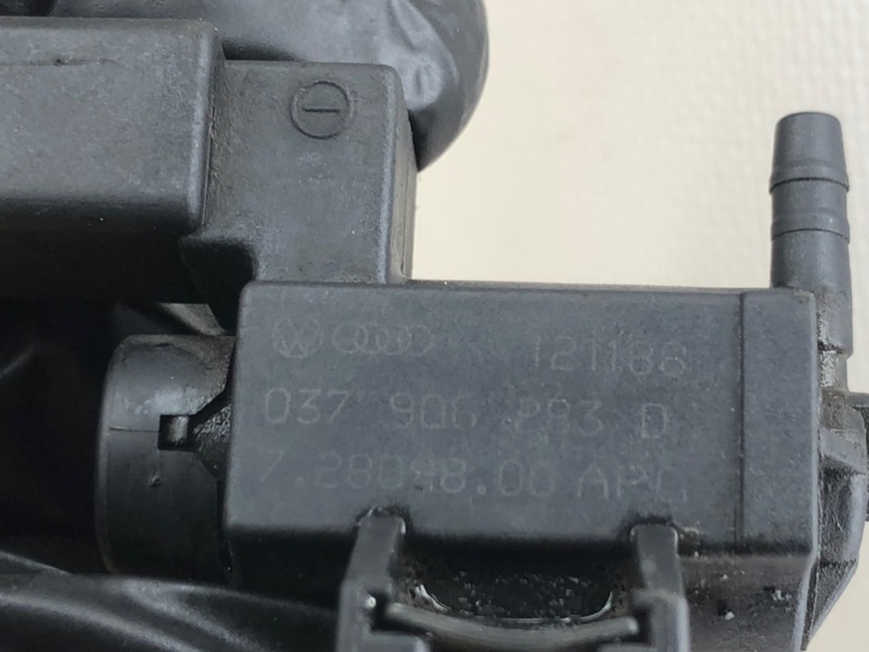 Клапан электромагнитный AUDI Q7 2012 4L