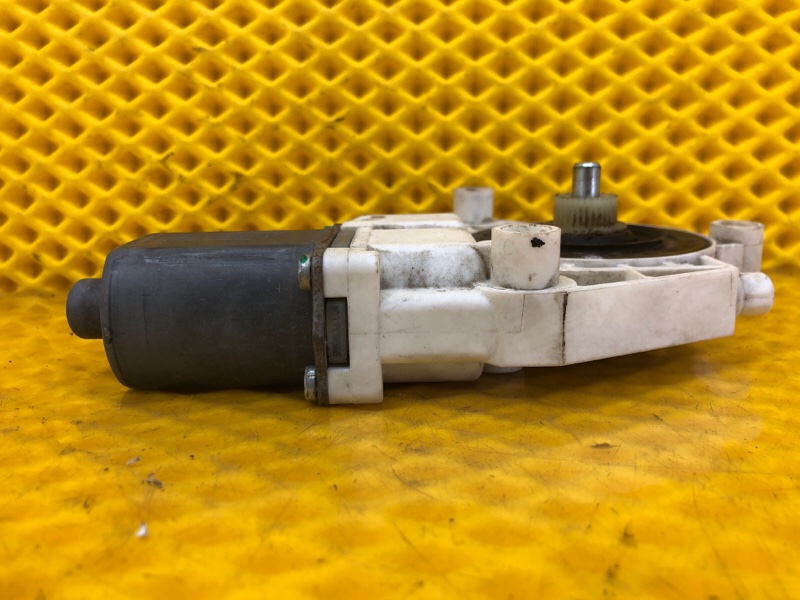 Мотор стеклоподъемника двери Mercedes-Benz GL-Class 2008 X164