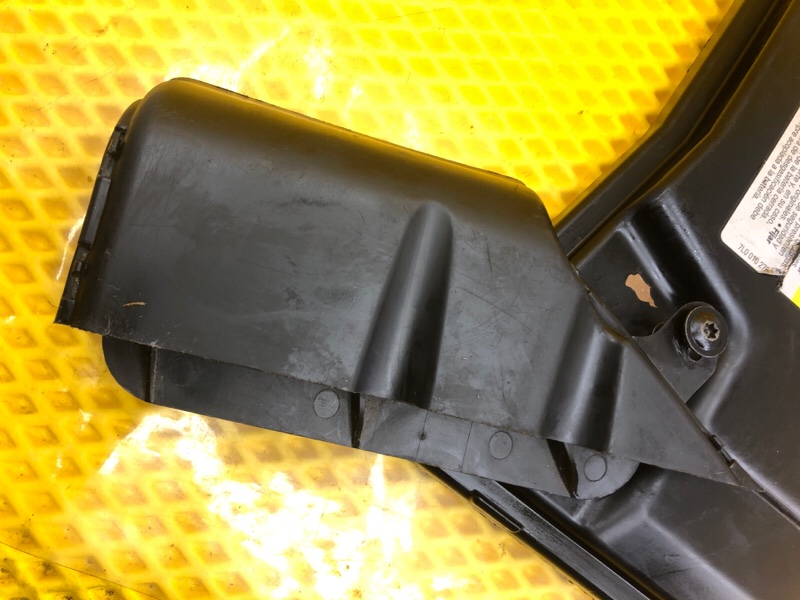 Крышка аккумулятора Porsche Cayenne 2008 957