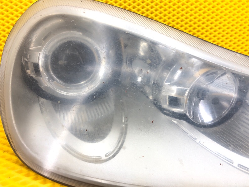 Фара Porsche Cayenne 2008 957