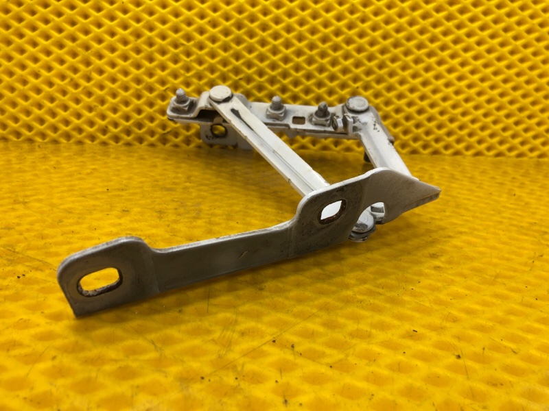 Петля капота левая Opel Insignia 2012 Седан