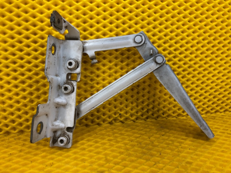 Петля капота правая Opel Insignia 2012 Седан