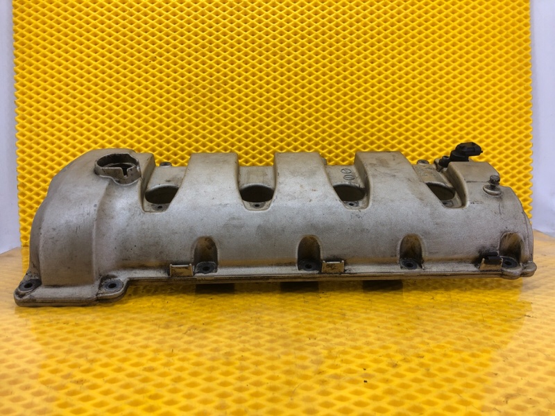 Крышка клапанная Porsche Cayenne 2008 957