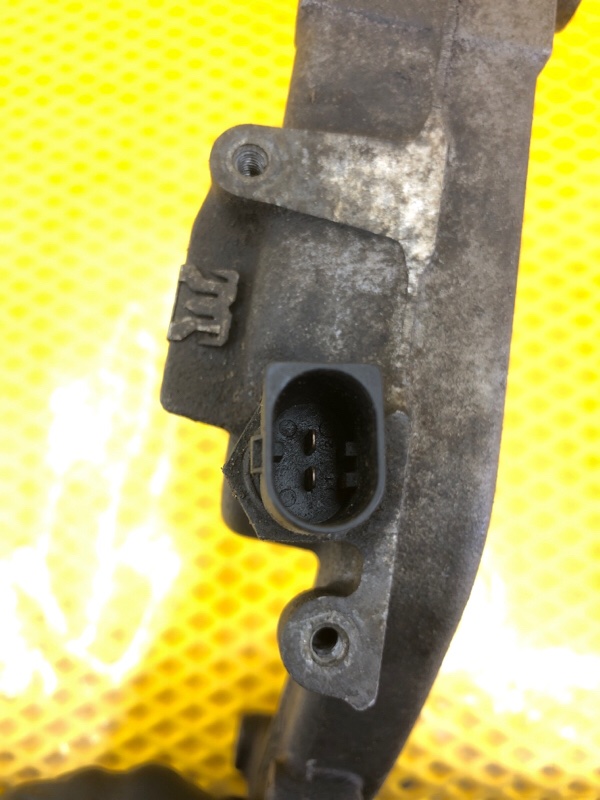 Патрубок системы охлаждения Porsche Cayenne 2008 957