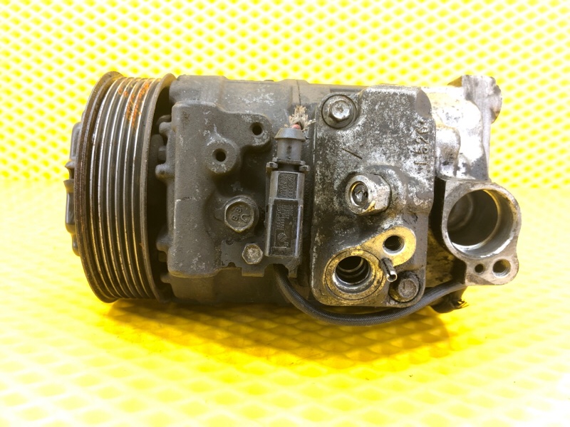 Компрессор кондиционера Porsche Cayenne 2008 957