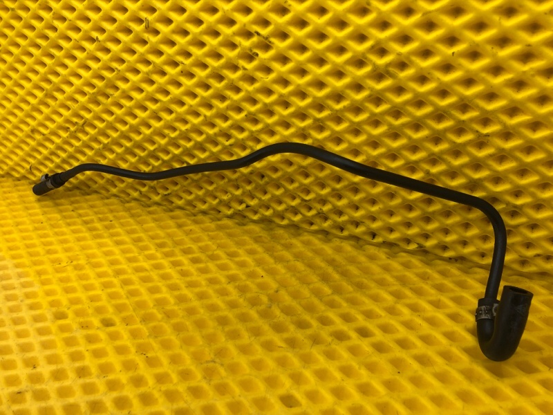 Трубка вакуумная Porsche Cayenne 2008 957