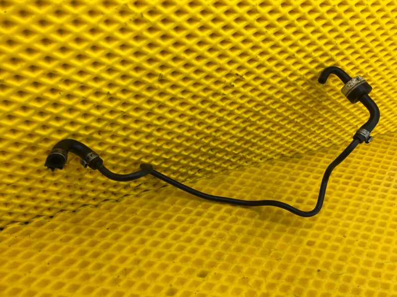 Трубка вакуумная Porsche Cayenne 2008 957