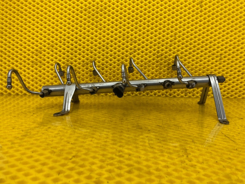 Рейка топливная (рампа) Porsche Cayenne 2008 957