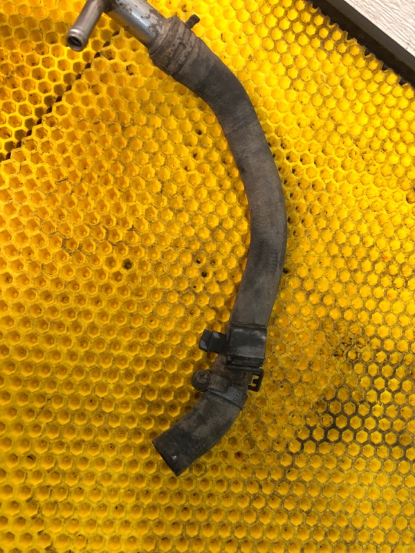 Трубка системы охлаждения Porsche Cayenne 2008 957