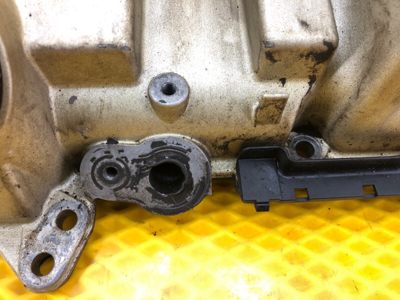 Крышка клапанная Porsche Cayenne 2008 957