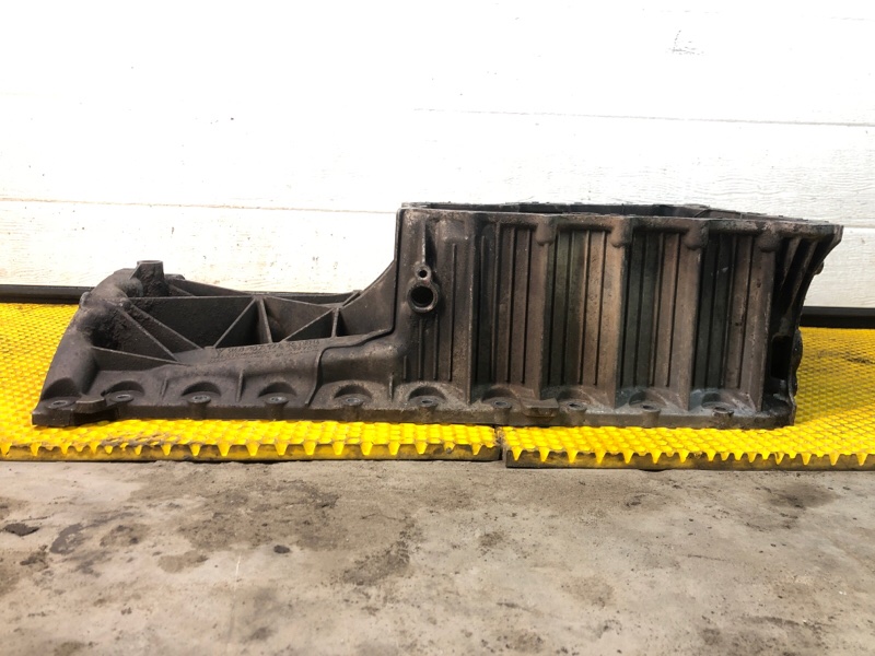 Поддон двигателя Porsche Cayenne 2008 957