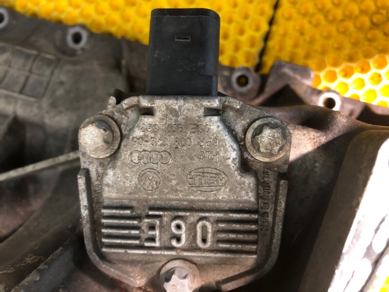 Поддон двигателя Porsche Cayenne 2008 957