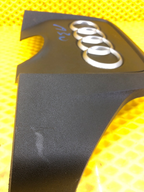 Крышка двигателя Audi Q7 2014 4L