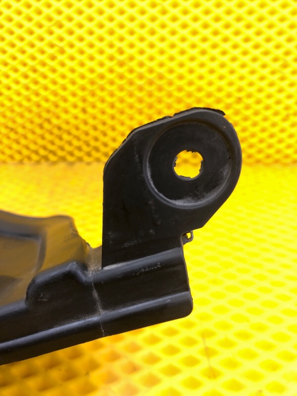 Щит моторного отсека Audi Q7 2014 4L