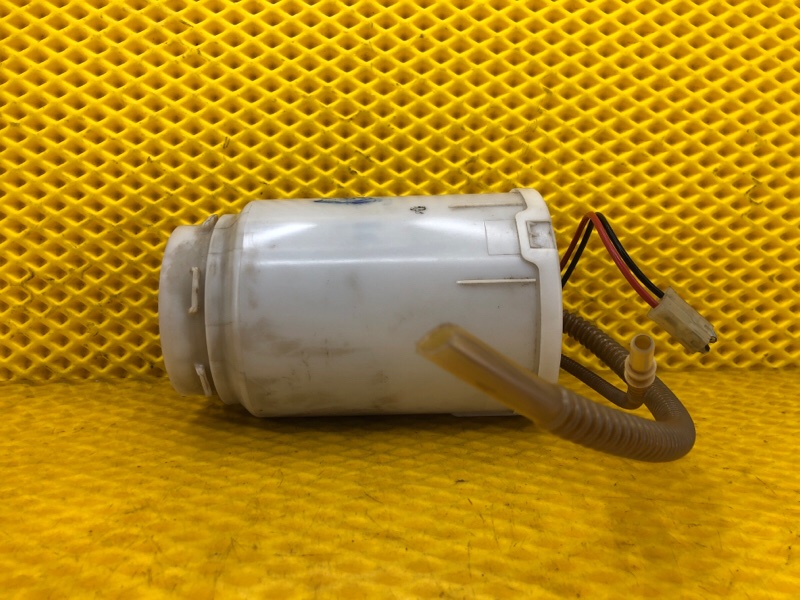 Насос топливный (бензонасос) Audi Q7 2014 4L