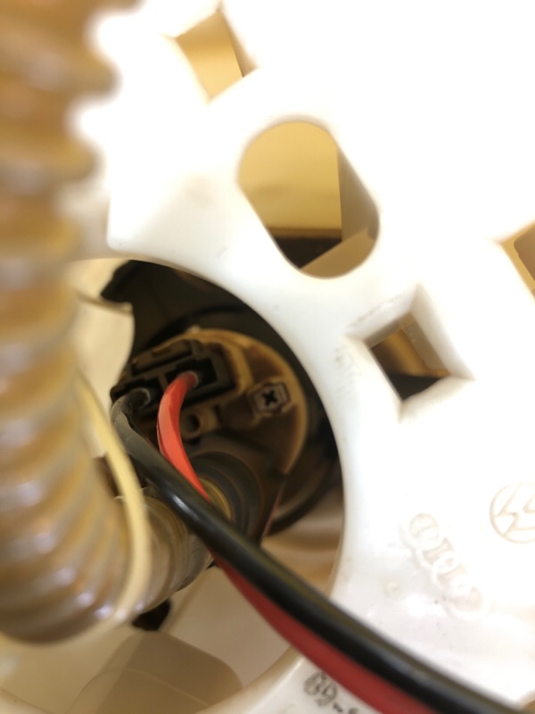 Насос топливный (бензонасос) Audi Q7 2014 4L