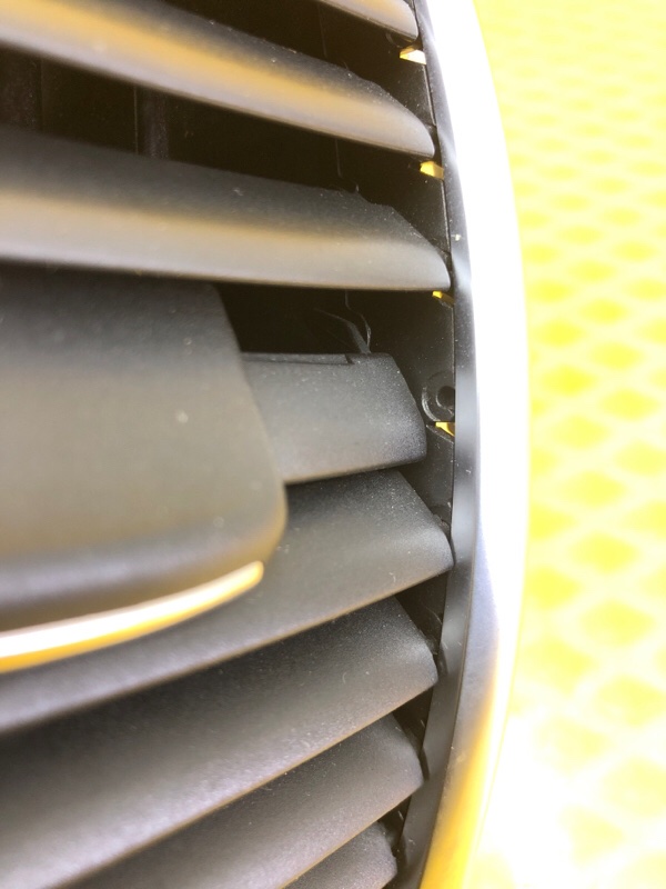 Дефлектор воздушный Audi Q7 2014 4L