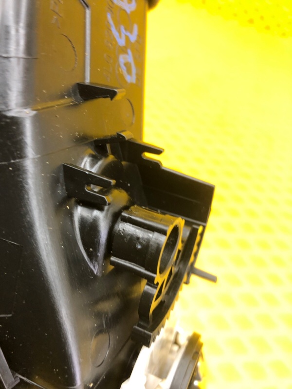 Дефлектор воздушный Audi Q7 2014 4L