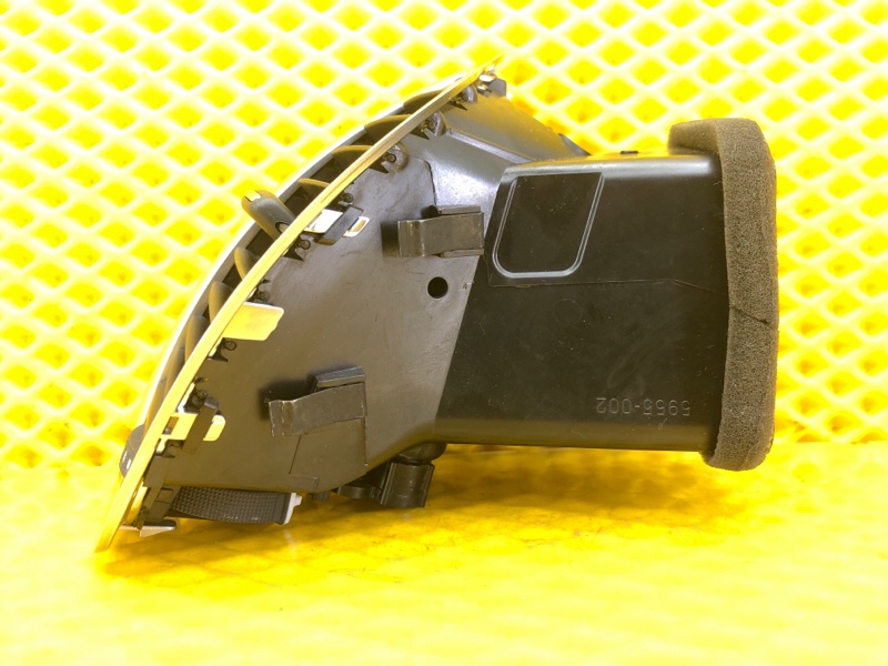 Дефлектор воздушный Audi Q7 2014 4L