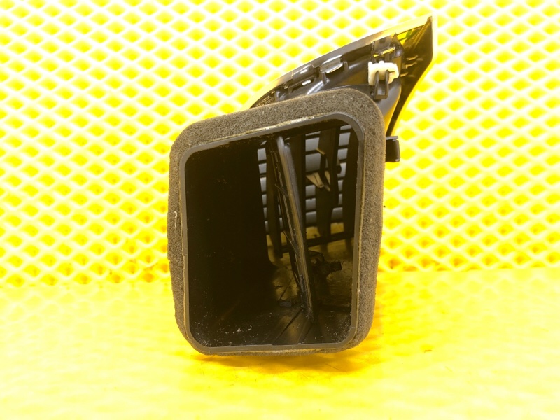 Дефлектор воздушный Audi Q7 2014 4L