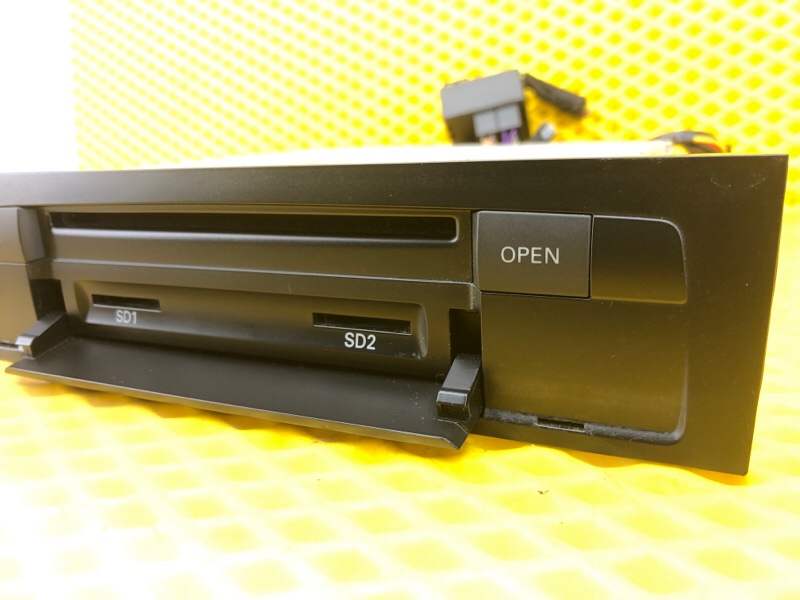 CD-Чейнджер Audi Q7 2014 4L