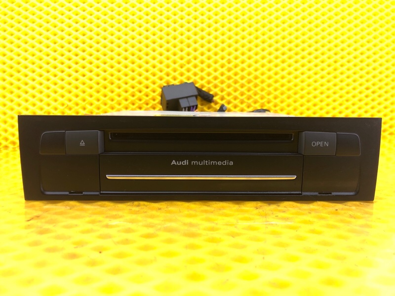 CD-Чейнджер Audi Q7 2014 4L