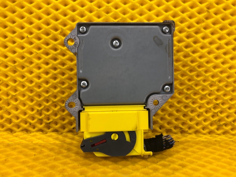 Блок управления airbag Audi Q7 2014 4L