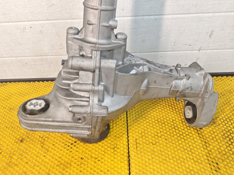 Редуктор переднего моста Audi Q7 2014 4L