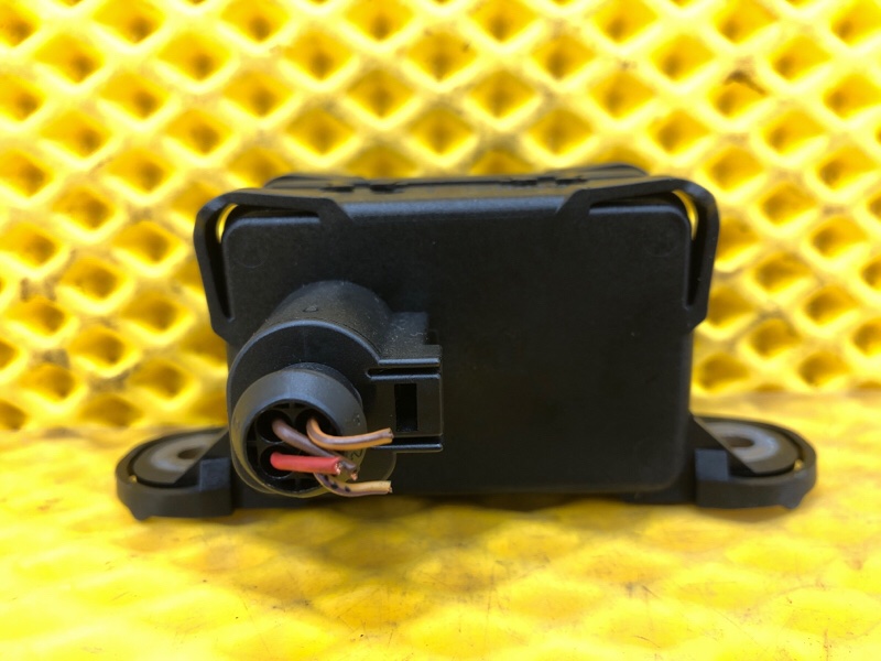 Датчик ускорения Audi Q7 2014 4L